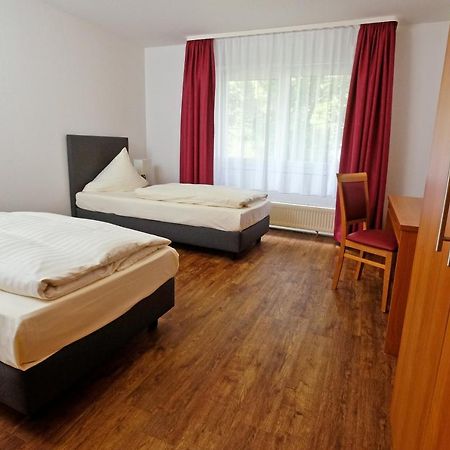 Apart Hotel Sehnde Bagian luar foto