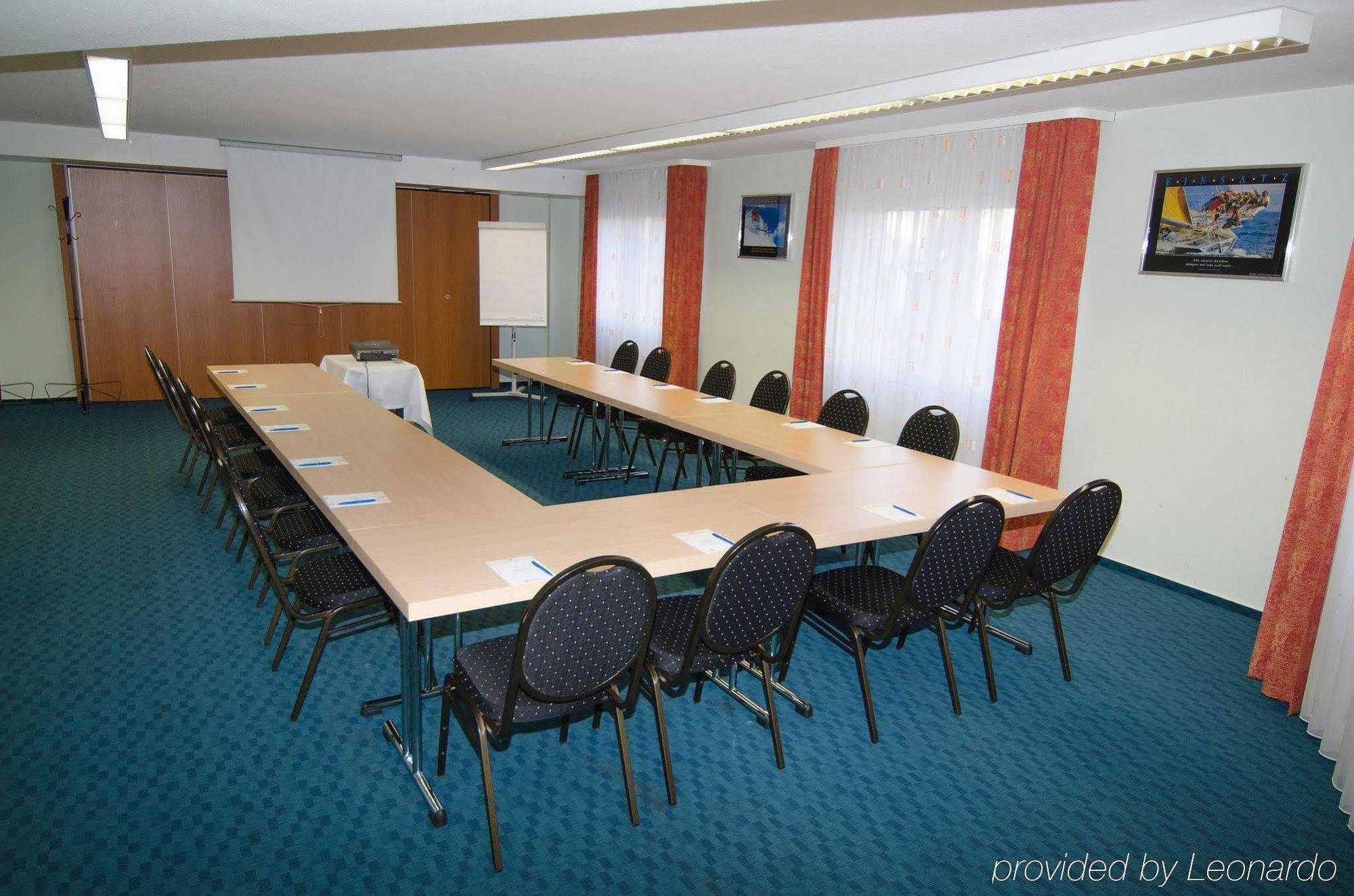 Apart Hotel Sehnde Bagian luar foto
