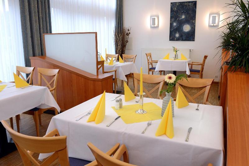 Apart Hotel Sehnde Bagian luar foto
